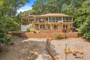 Waters Edge- Direct Lake Access - Image 5