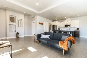#StayinMyDistrict Modern & Stylish Meridian Home - Image 3