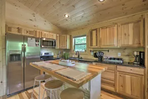 Private Hot Tub & EV Charger: Cozy Murphy Cabin! - Image 2
