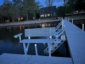 Amazing Beach, Great Three Season Porch! - Image 3
