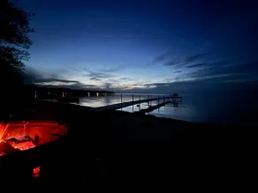 Amazing Beach, Great Three Season Porch! - Image 2