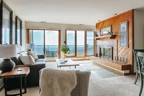 Panoramic Peak: Wintergreen Condo with Views - Image 2