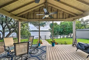 Lakefront Home < 3 Miles to Historic Granbury! - Image 2