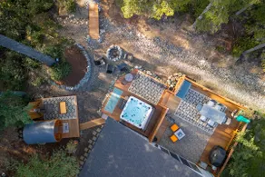 Private 2.5 Acres w/ Hot Tub, Sauna & Trails - Image 2