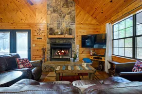Excellent location! Pond View Near Beavers Bend - Image 2
