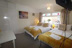 Brookdale House - Image 4