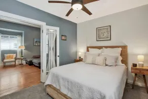 Rustic Retreat - Cute and Cozy! King! Centrally located - Image 4