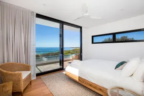 Banksia - Stunning New Absolute Beachfront - Image 4