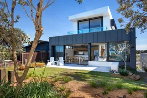 Banksia - Stunning New Absolute Beachfront - Image 2