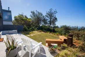 Banksia - Stunning New Absolute Beachfront - Image 3