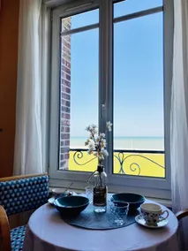 Les Pieds dans l'eau appartement vue mer - Image 2