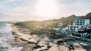 Oceanfront Penthouse in Los Cabos with Beachclub - Image 4