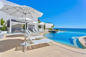 Oceanfront Penthouse in Los Cabos with Beachclub - Image 3