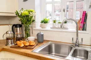 Dog friendly cottage with hot tub under 350 steps to dunes - Image 5