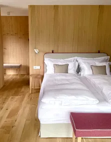 Surrounded by green - Luxury Chalet at the foot of the Dolomites - Image 4