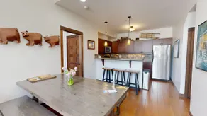 Stone's Throw #37 | 3 Peaks Rentals - Image 4