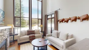 Stone's Throw #37 | 3 Peaks Rentals - Image 2