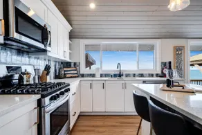 Lake Erie Luxury Retreat  Hot Tub + Private Beach + Sunset Views - Image 4