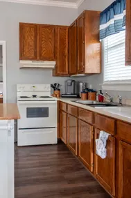 Cozy Cottage - Image 5