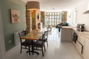 One Bed Apartment - Shortwood - Image 4