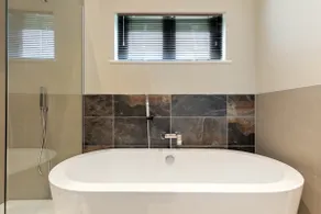 Ael-Y-Bryn - Luxury Lodge, Hot Tub, Three En-Suite Bedrooms - Image 5