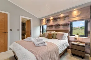 Ael-Y-Bryn - Luxury Lodge, Hot Tub, Three En-Suite Bedrooms - Image 4
