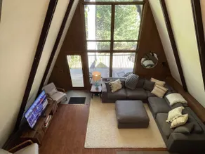 Cozy Vermont A-frame on a quiet private road, minutes from Stratton. Enjoy year-round adventure, then unwind in the hot tub under the stars. Spacious, stylish, and perfect for groups seeking both relaxation and outdoor fun. - Image 5