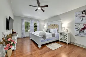 Austin House With Private Yard, Pet Friendly - Image 5