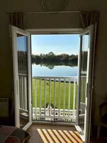 Dog-Friendly Lakefront Escape w Brand New Decking - Image 5