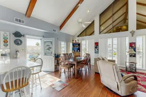 Large 3BR Bayview Dog Friendly | Dock | Balcony - Image 5
