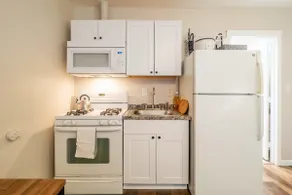 Private Studio in Carmichael w/Netflix, Disney+ - Image 4
