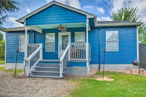 Pottsboro Home w/ Fire Pit < 1 Mi to Lake Texoma! - Image 2