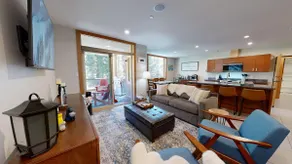 Spacious Ski in/out Condo in Sun Peaks Village - Image 2