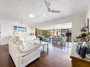 5 Margaret St Kings Beach QLD - Image 4