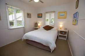 23 Bryce St Moffat Beach - Image 5
