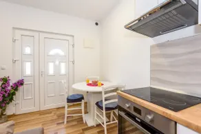 Apartment Đego near Ploce, riverfront, parking - Image 4