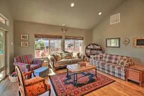 Rustic Cabin Near Mt Rainier: Fire Pit & BBQ! - Image 5