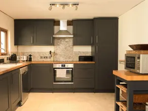 Huish Lodge - Image 4