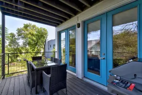 Stay in Luxury @ The Pearl ~ .5M to Riverwalk - Image 5