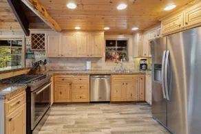 Lakefront Cabin with private pier on Donner Lake - Image 5