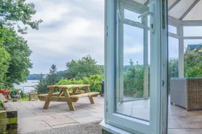 Sea View - 2 Bedroom Cottage - Wisemans Bridge - Image 3