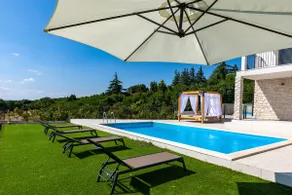 Villen Diminici / 5-Schlafzimmer-Villa mit Pool und Panoramablick auf das Meer 3F - Image 2