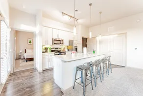 Spacious 2BR King Bed Suites Close to Downtown and Airport - Image 5