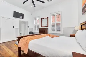 Noir Cottage Glenelg North - Image 3