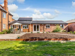 The Woodlands Farmhouse - Image 2
