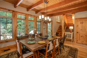Luxury Mountain Lodge near Downtown - Image 5