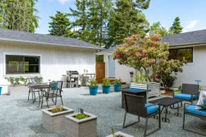 Renovated 2BR Cottage - Private Garden & Fire Pit - Image 5