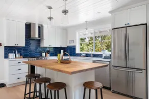 Renovated 2BR Cottage - Private Garden & Fire Pit - Image 3