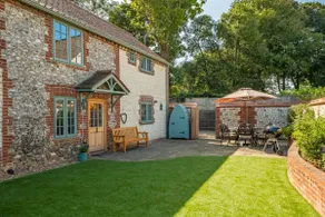 Pine Cottage - Image 5