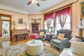 5 Mi to Millennium Park Apartment with Fireplaces - Image 3